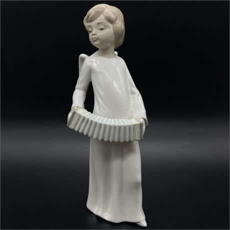 Lladro Nao “Angel with Accordion” Figurine