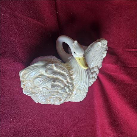 Ceramic swan  figurine.