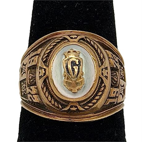 10K Yellow Gold Mother of Pearl Herff Jones Size 7 Class Ring