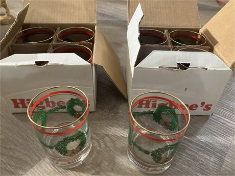 Libbey Christmas glasses featuring a holly and berries design with a gold rim.