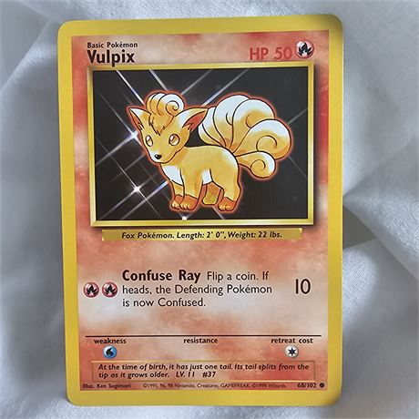 Vulpix Pokémon  Trading Card