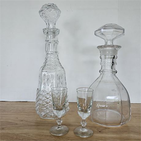 2~glass decanters w/shot glasses