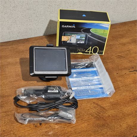 Garmin NUVI 40 LM in Original Box