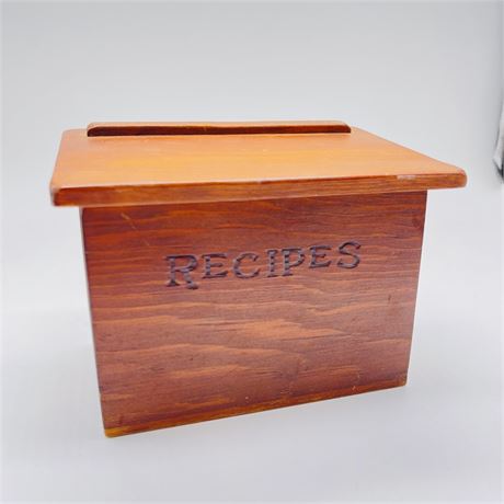 Vintage Wood Recipe Box with Recipes