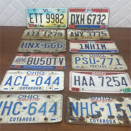 Dozen Vtg Ohio License Plates