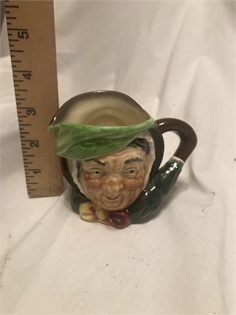 Royal Doulton Toby Royal Doulton SAIRY GAMP 3 1/4"