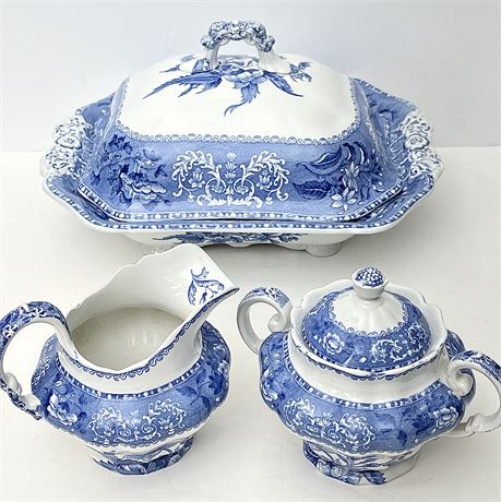 Spode's Camilla Blue Covered Dish with Creamer and Sugar Set