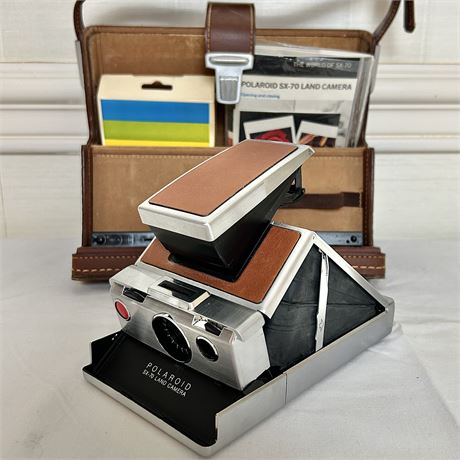 Polaroid SX-70 Instant Film Folding Land Camera with/ Case, Flash Bars & Film