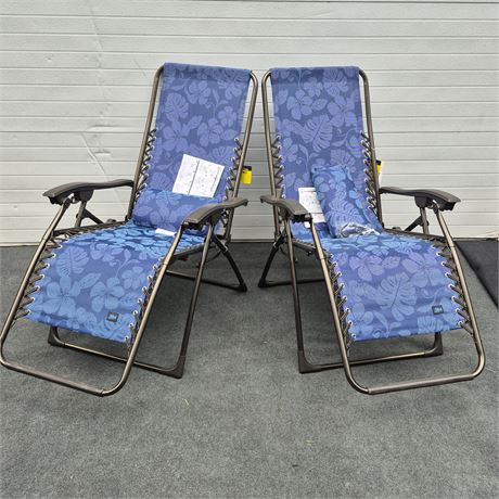 NEW Gravity Free Recliner Set of 2