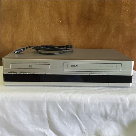 RCA DVD VCR Combo - Model 3850R Z243M