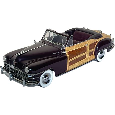 Danbury Mint 1948 Chrysler Town & Country 1:24 Scale Model w/ Shipping Box