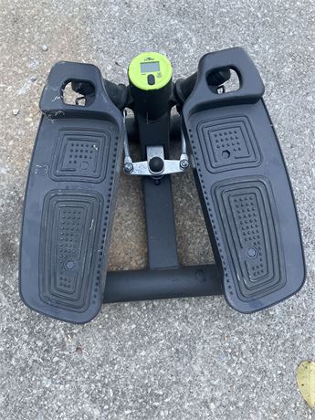 Mini stepper exercise machine