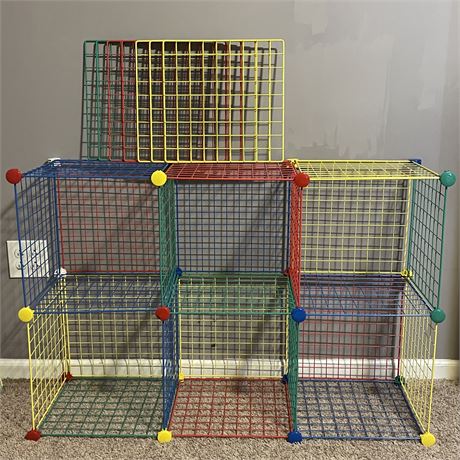 6 Cube Wire Grid Organizing Shelving Unit with Additional Shelves