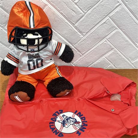 Cleveland Browns Build-A-Bear Workshop Bear & Cleveland Indians Raincoat
