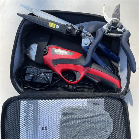 Devon Cordless Pruner and Handheld Pruners