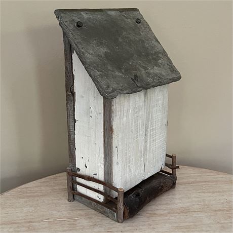 Wooden Decorative Bird Feeder with Slate Roof