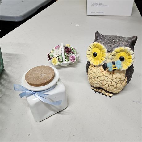 Owl Garden Decor Miscellaneous  Lot