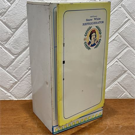 Vtg Wolverine Disney Snow White and the Seven Dwarfs Tin Litho Toy Refrigerator