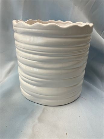 White Round Planter