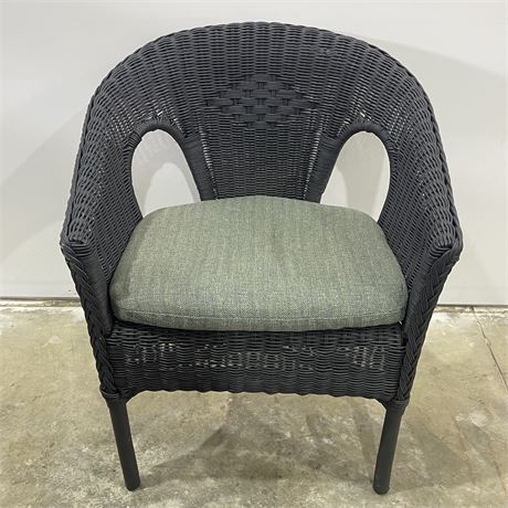 Single Wicker Chair with Padded Seat