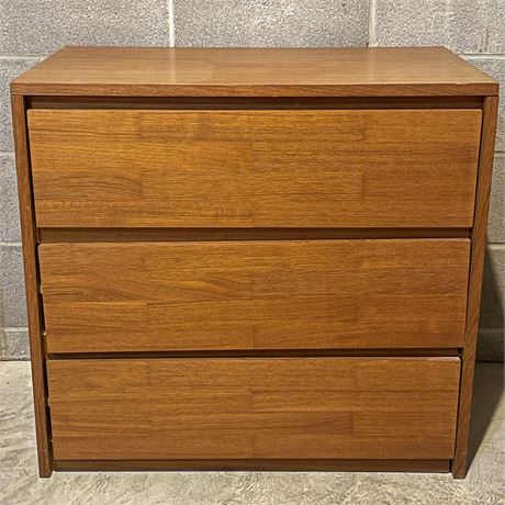 Scandinavian Style 3 Drawer Dresser