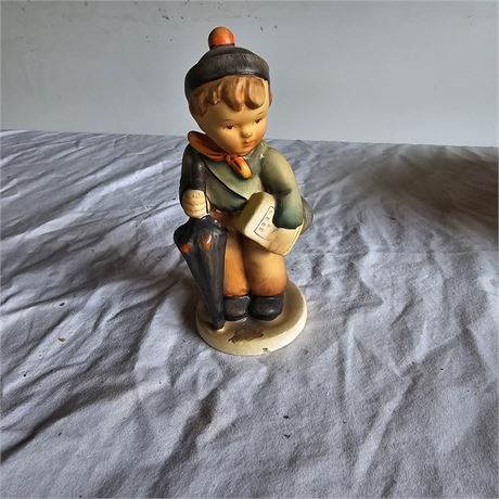 vintage Napco ceramic figurine titled "Back to School" with the production code