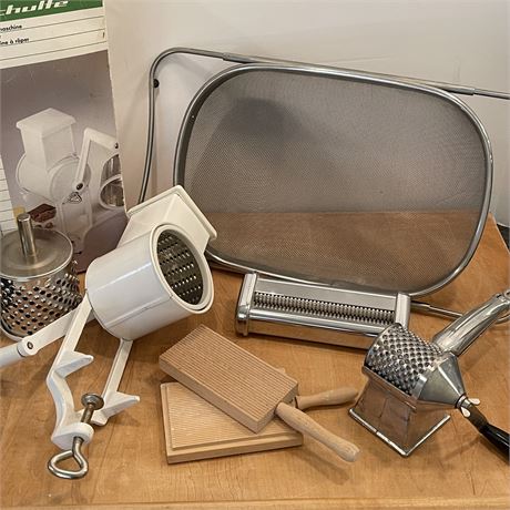 Schulte Grinder and Other Kitchenware