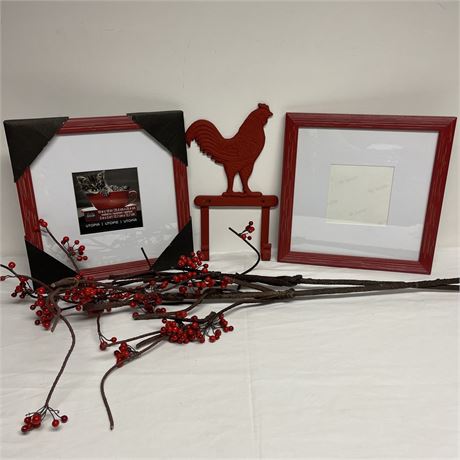 Red Iron Rooster Double Hook Wall Hanger with Coordinated Frames and Spray