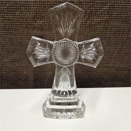 Beautiful Royal Limited Lead Crystal Standing 10" Cross