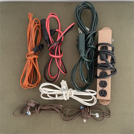 Grouping of Extension Cords & Power Strip