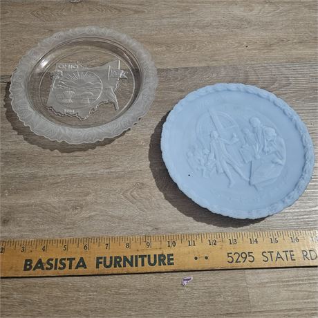 Fenton Bicentennial blue milk glass commemorative plate.