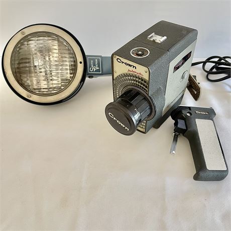 Crown Fully Automatic Reflex Zoom Camera & Smith-Vector Movie Light Floodlight