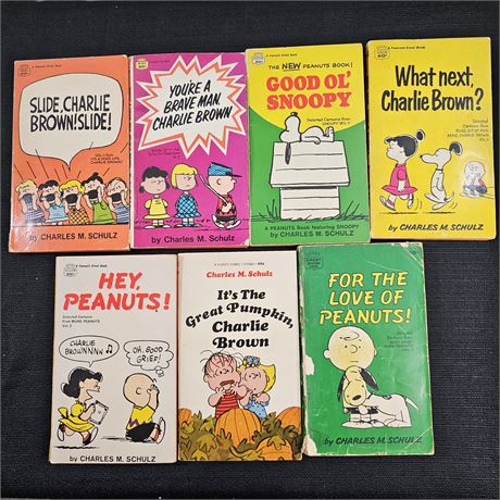 (7) Peanuts Charlie Brown Books Lot 3