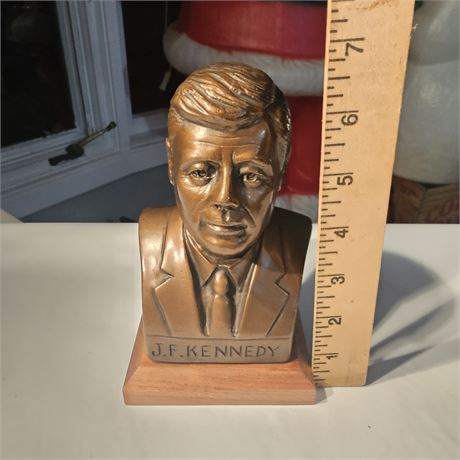 John F. Kennedy Sculpture