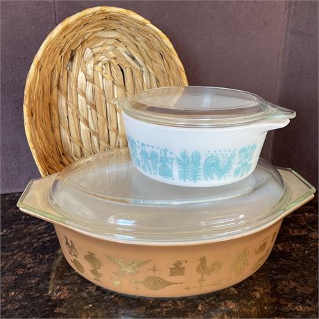 Vintage Pyrex Early American 2.5qt and
