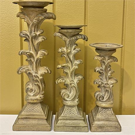(3) Shabby Chic Pillar Descending Candle Holders