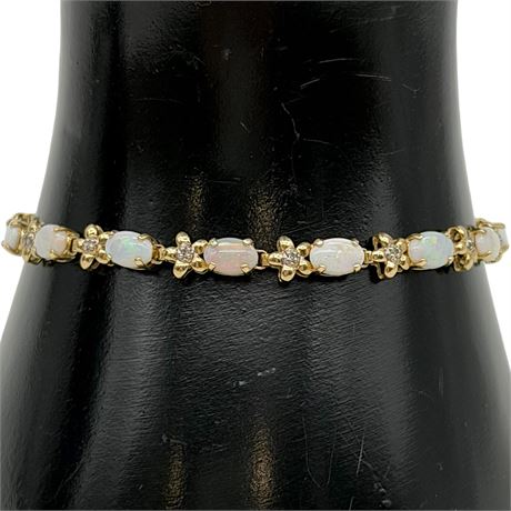 14K Yellow Gold Opal & Diamond Bracelet