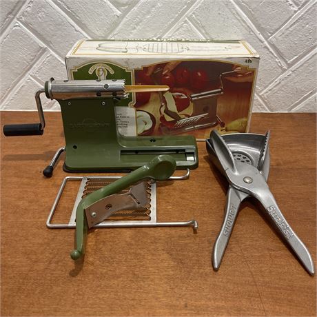 Vtg Earthgrown Johnny Apple-Peeler & Sunkist Lemon Squeezer