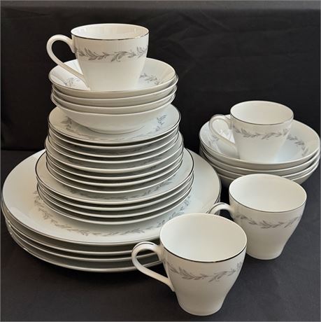 Setting for 4 Mikasa Cherish Fine China Dinnerware