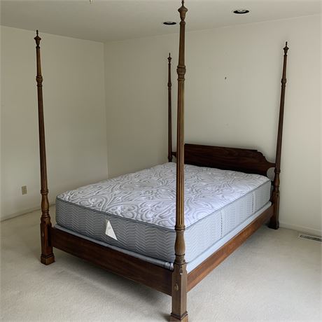 Queen Size Oxford Four Poster Bed with Grand Legacy Mattress and Box Spring