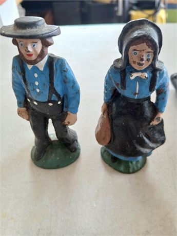 Cast Amish couple