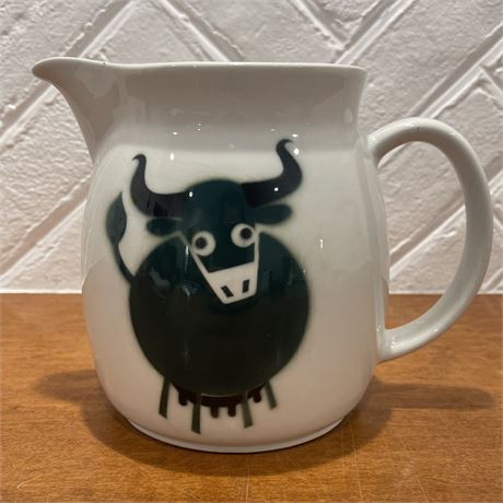 Vintage Arabia of Finland Green Bull Pitcher
