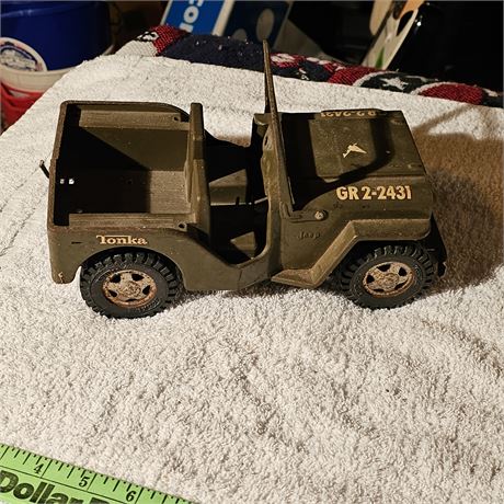 Tonka GR2-2431 Army Military Jeep, a pressed steel toy from the 1960s.