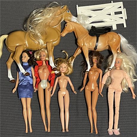 Collection of Vtg Barbie / Alike Dolls and Horses