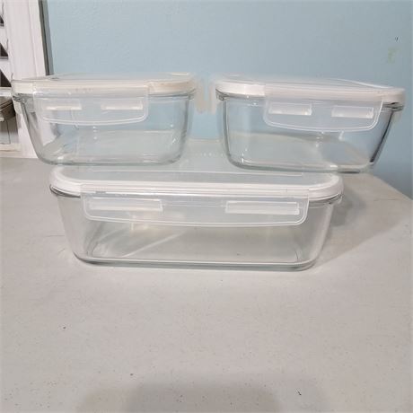Pampered Chef 3-Piece Lidded Glass Storage Containers