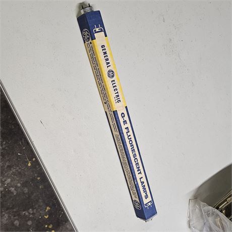 Fluorescent Tube Light Bulb