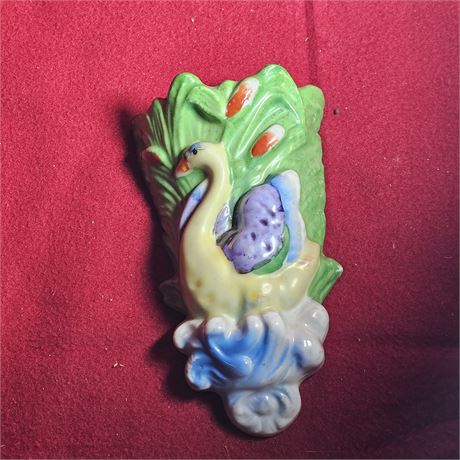 Vintage ceramic swan wall pocket. Wall pocket 1940s 50s