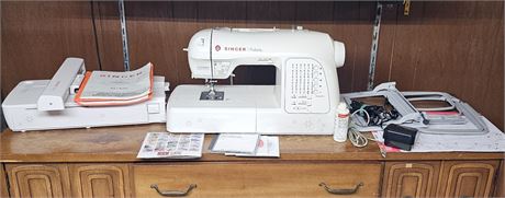 Singer XL-420 Futura Sewing & Embroidery Machine w/ Accessories & Software