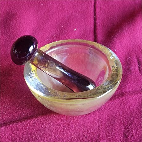 Glass mortar and pestle set