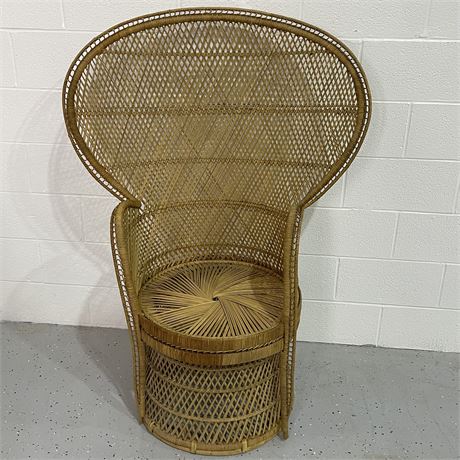 Vintage Wicker Peacock Chair with Removable Base